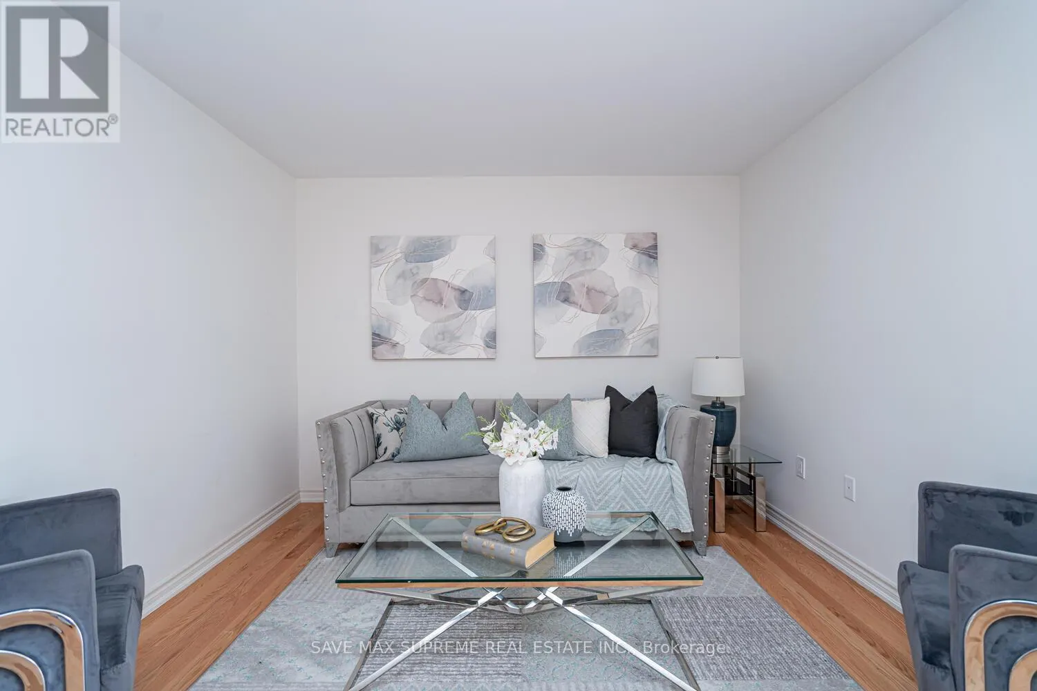 5 BAYBERRY DRIVE