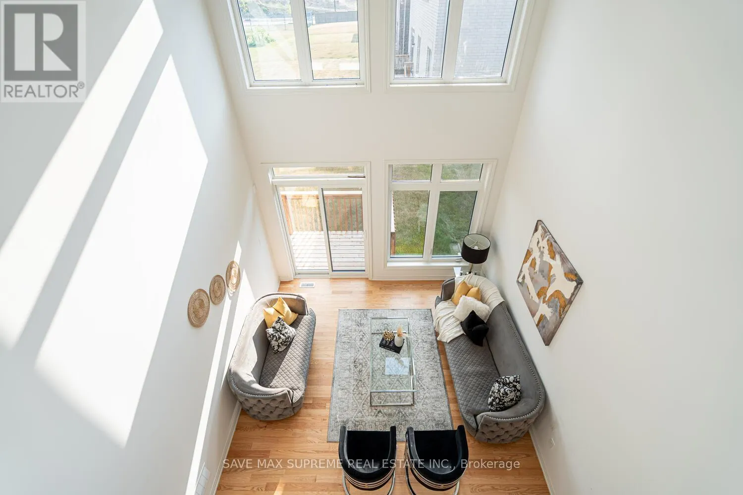 5 BAYBERRY DRIVE
