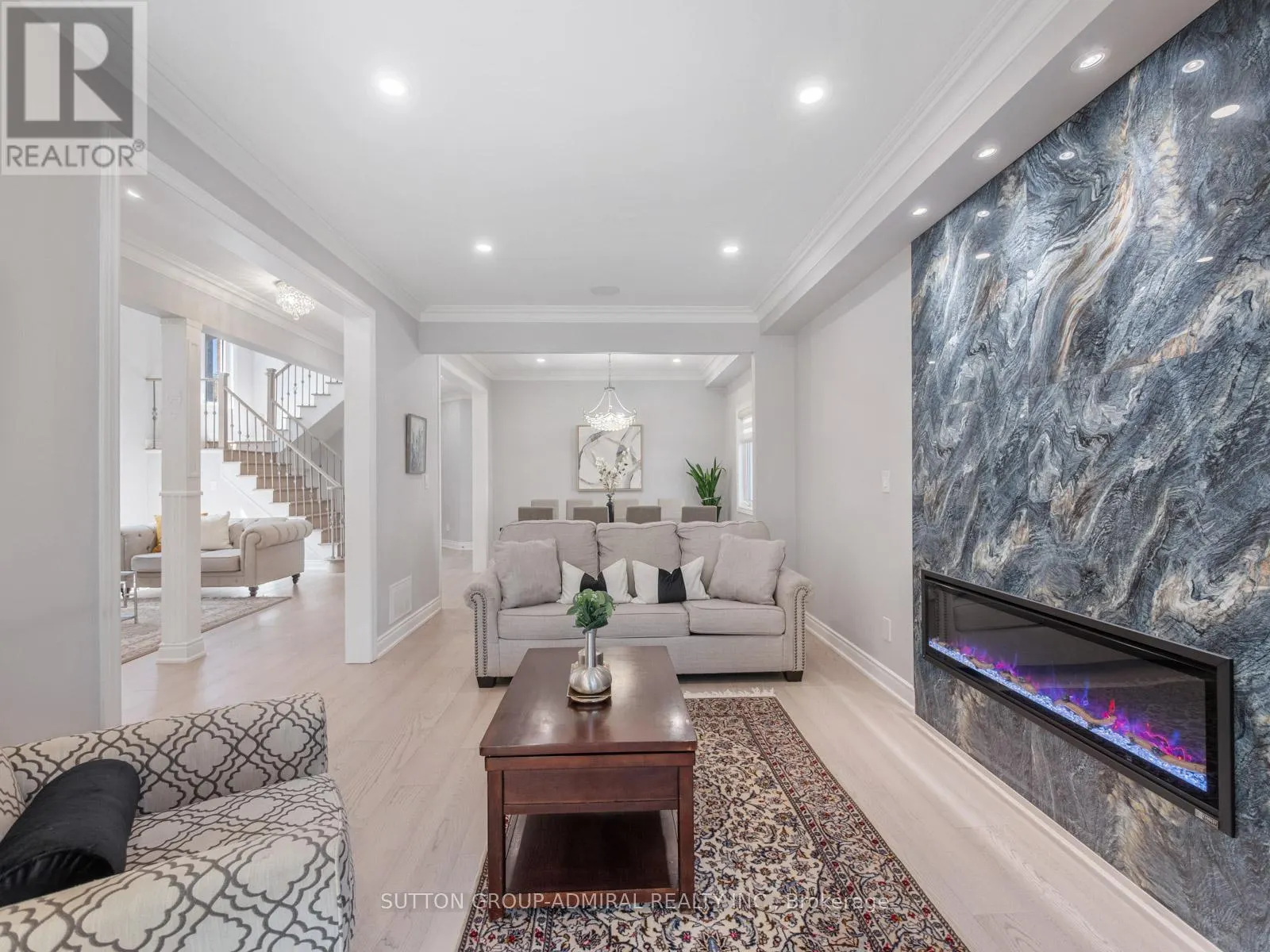 60 STARWOOD ROAD
