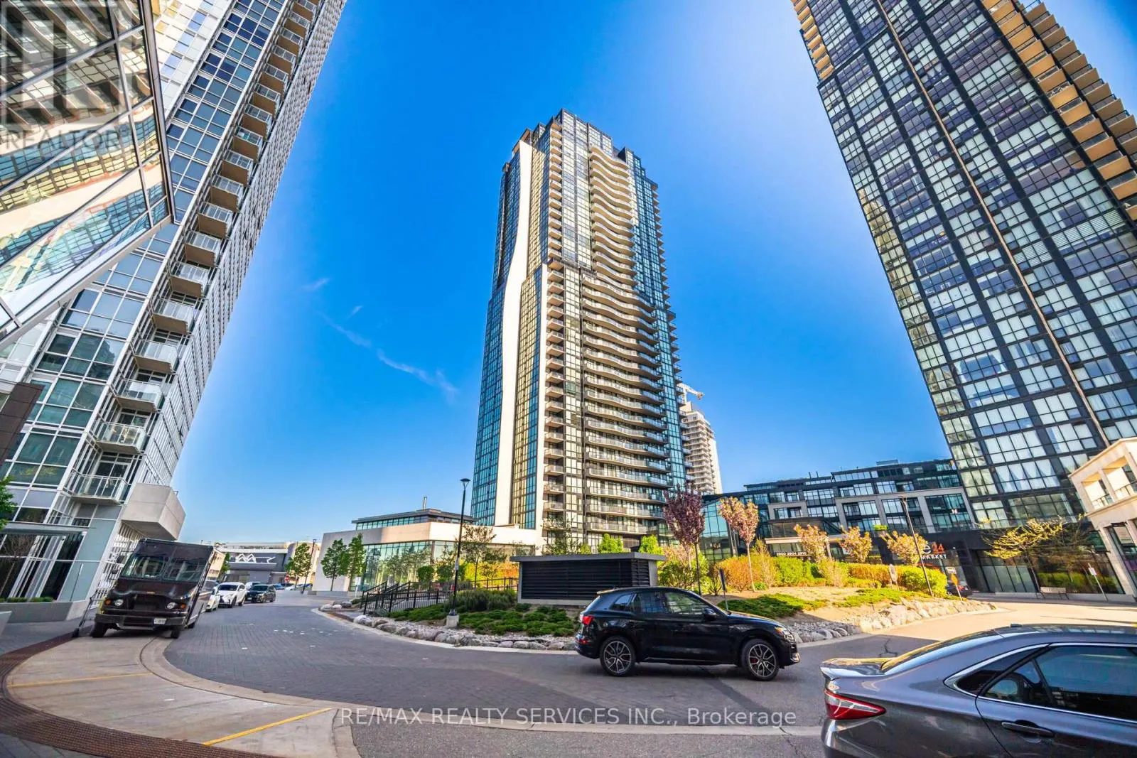 2902 - 2900 HIGHWAY 7 ROAD