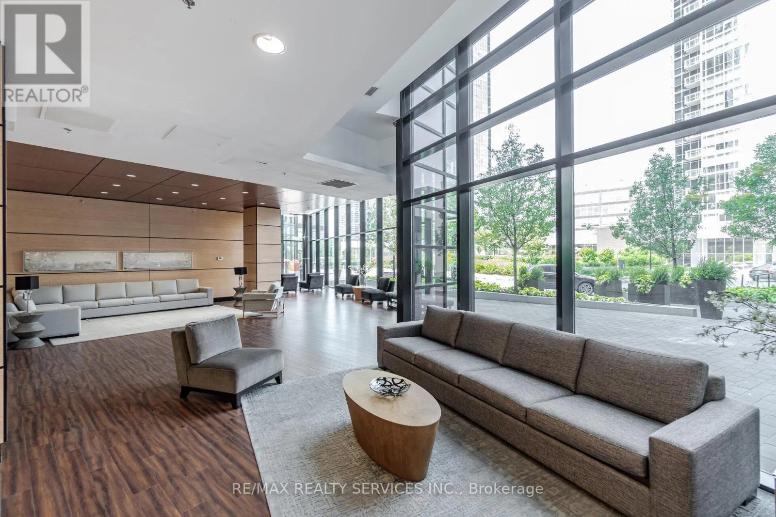 2902 - 2900 HIGHWAY 7 ROAD