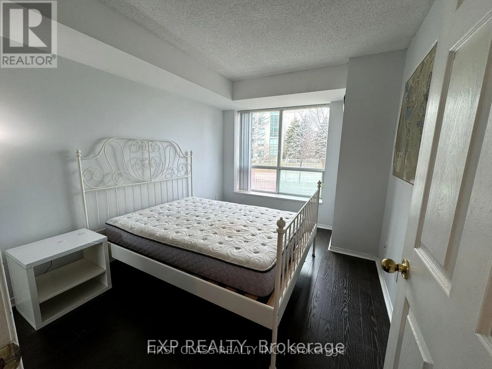 301 - 51 BAFFIN CRESCENT