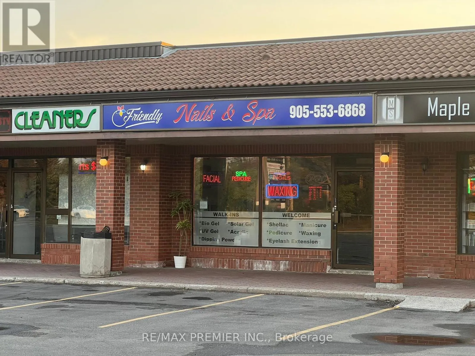 9 - 9300 KEELE STREET