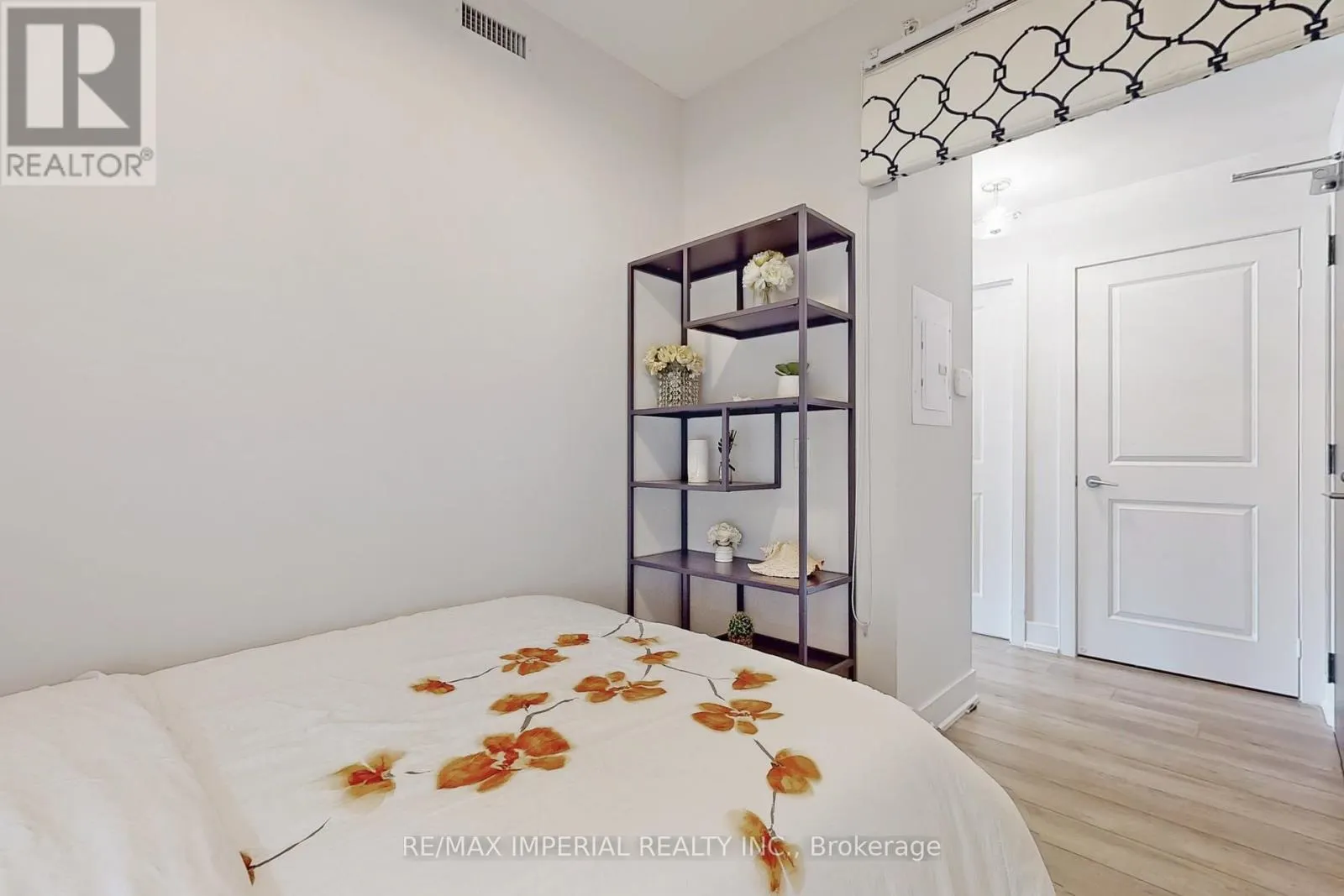 1117 - 8081 BIRCHMOUNT ROAD