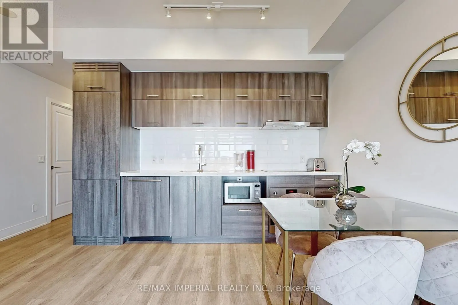 1117 - 8081 BIRCHMOUNT ROAD
