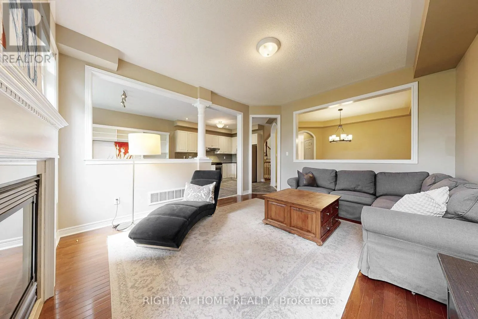 41 - 280 PARADELLE DRIVE