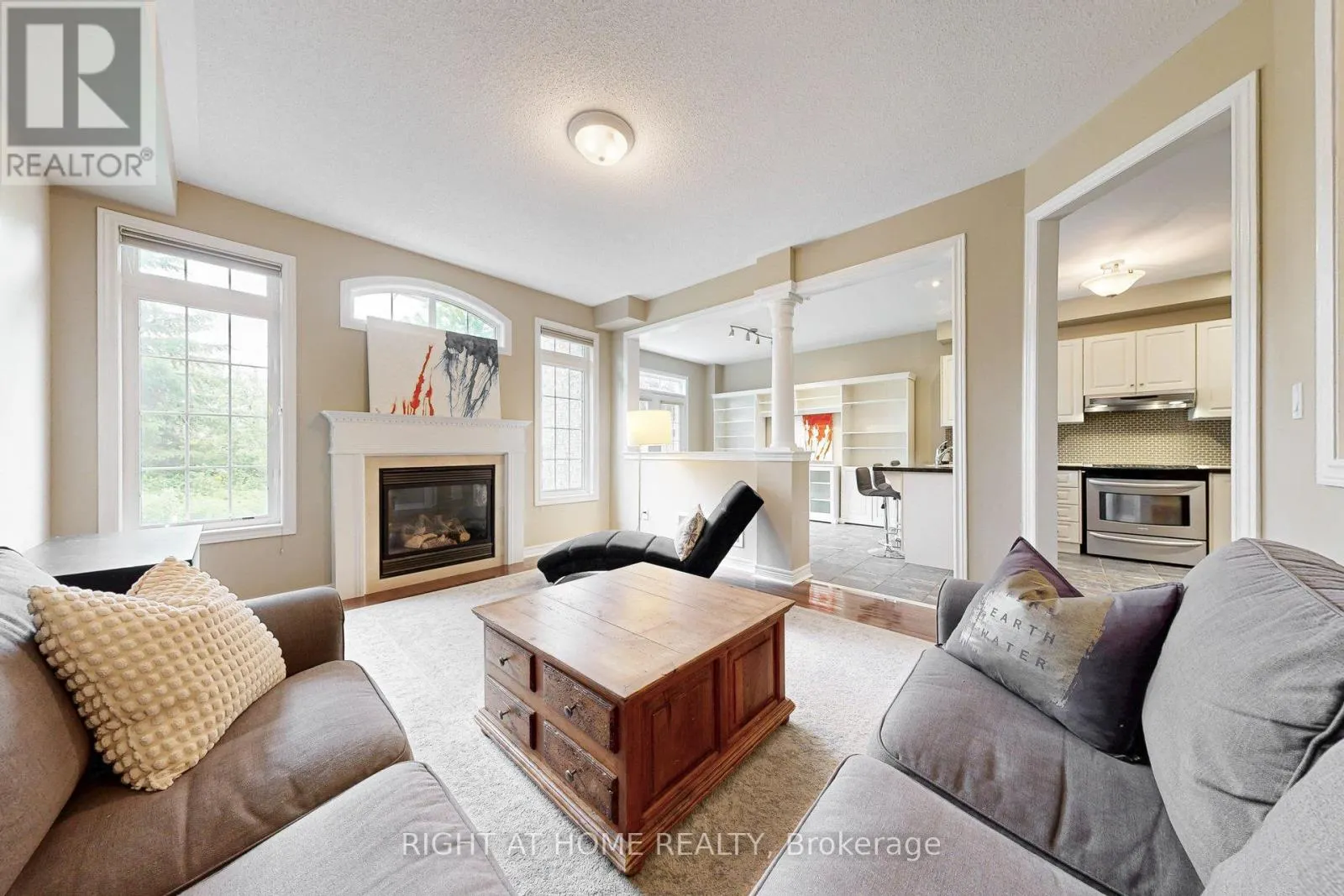 41 - 280 PARADELLE DRIVE