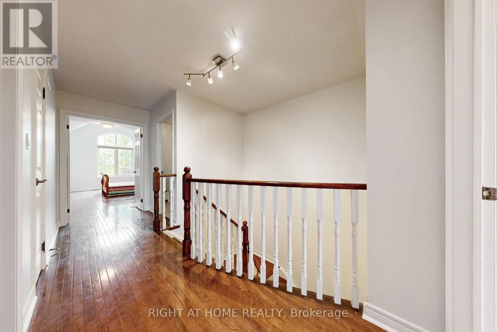 41 - 280 PARADELLE DRIVE