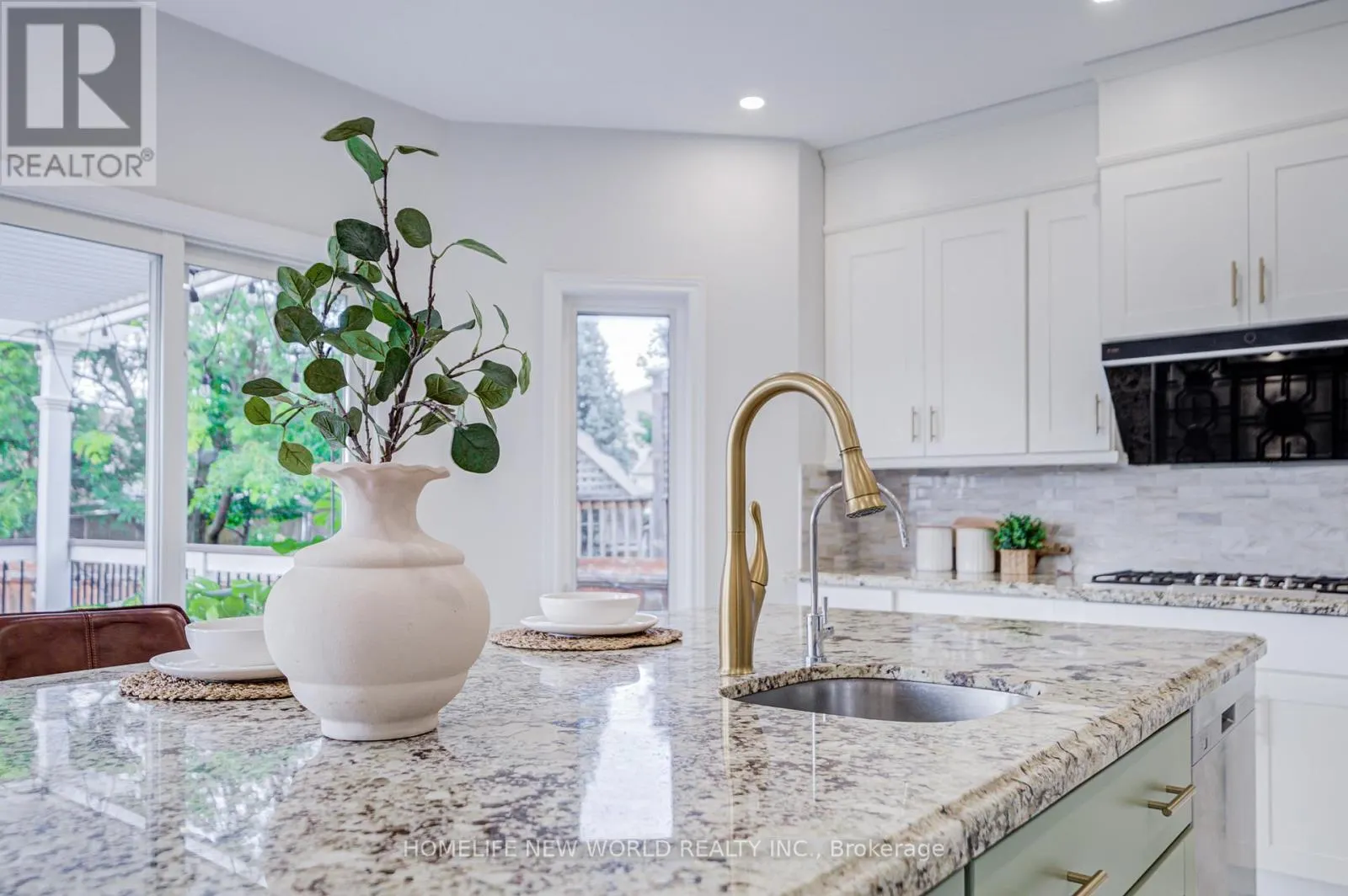 178 ALPINE CRESCENT