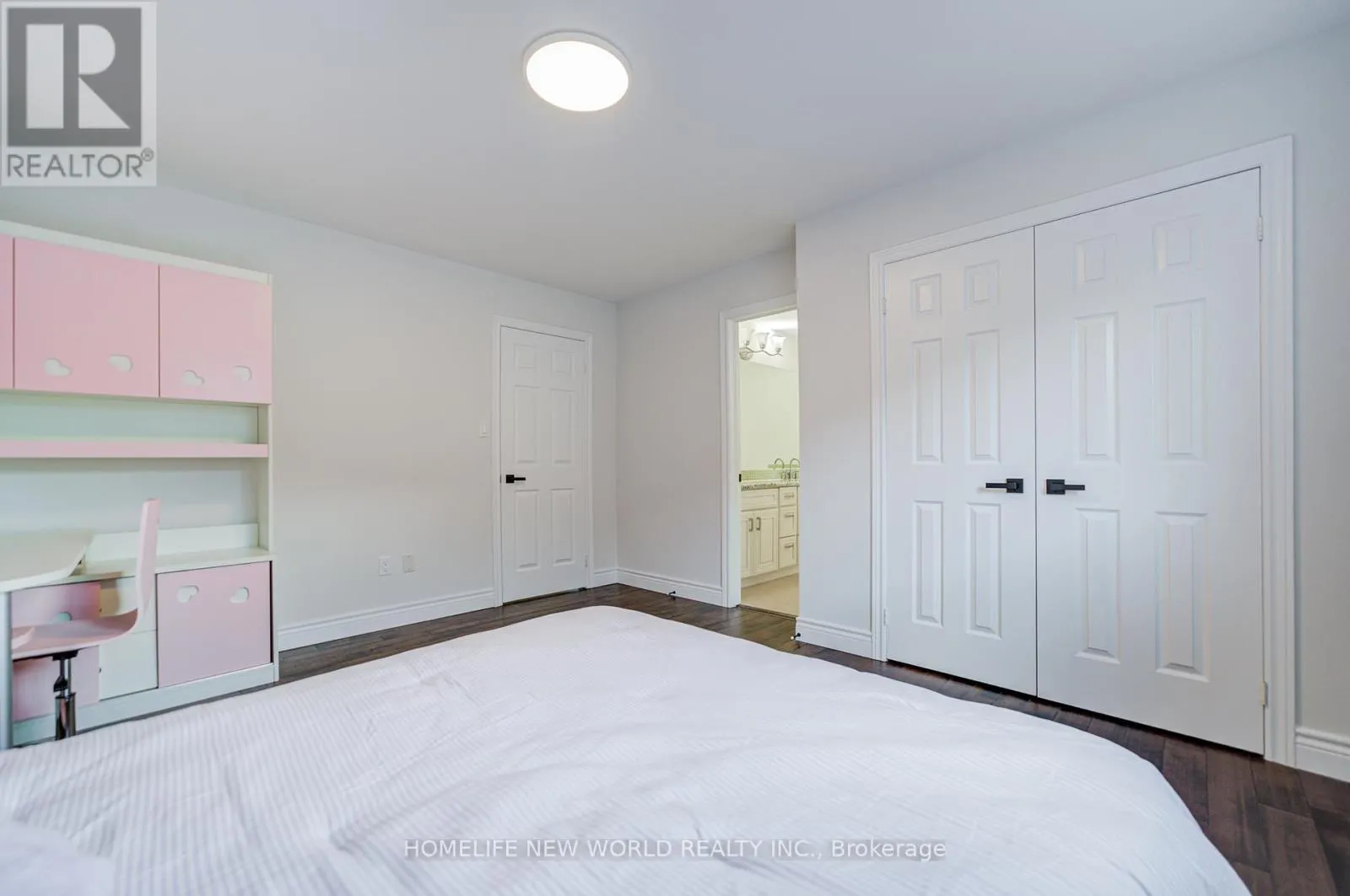 178 ALPINE CRESCENT
