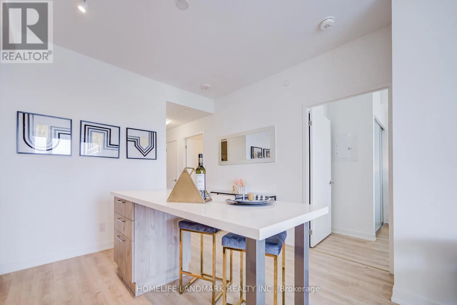 1302 - 8119 BIRCHMOUNT ROAD