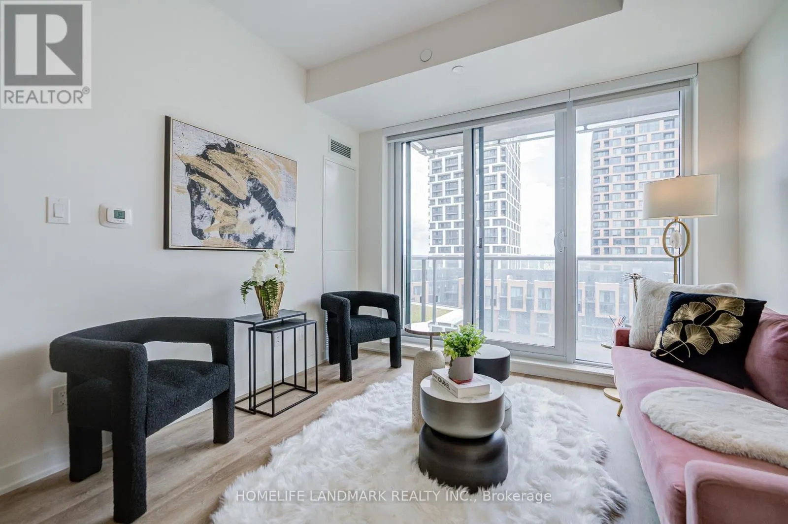 1302 - 8119 BIRCHMOUNT ROAD
