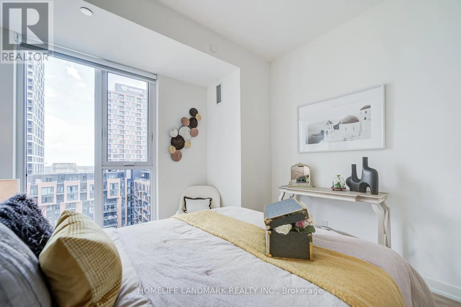 1302 - 8119 BIRCHMOUNT ROAD