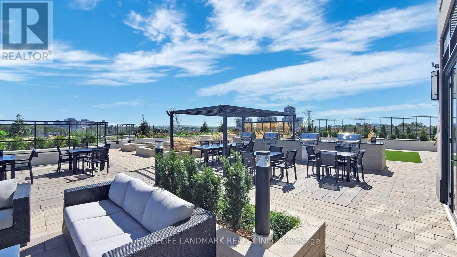 1205 - 1 GRANDVIEW AVENUE