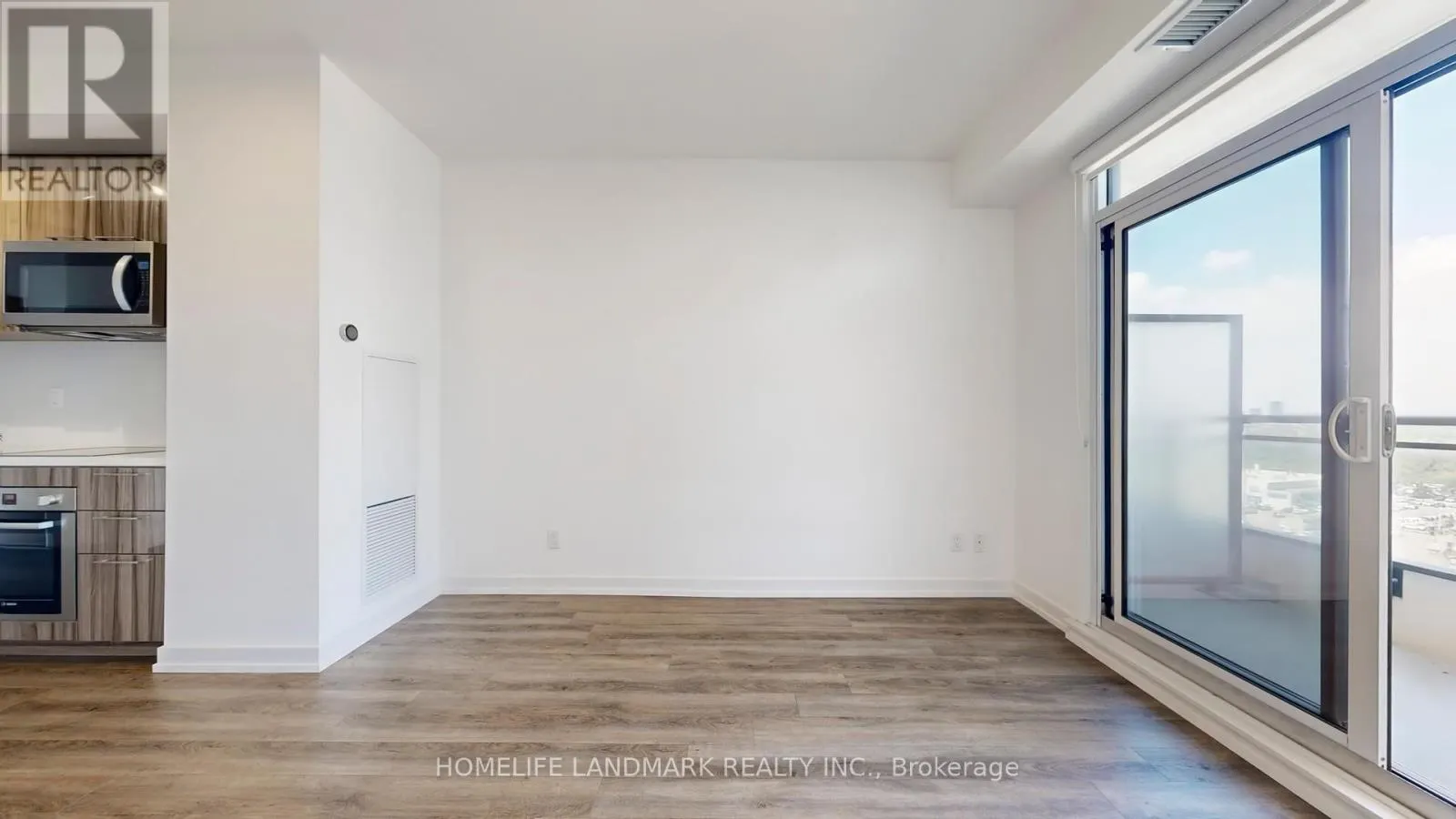 1205 - 1 GRANDVIEW AVENUE
