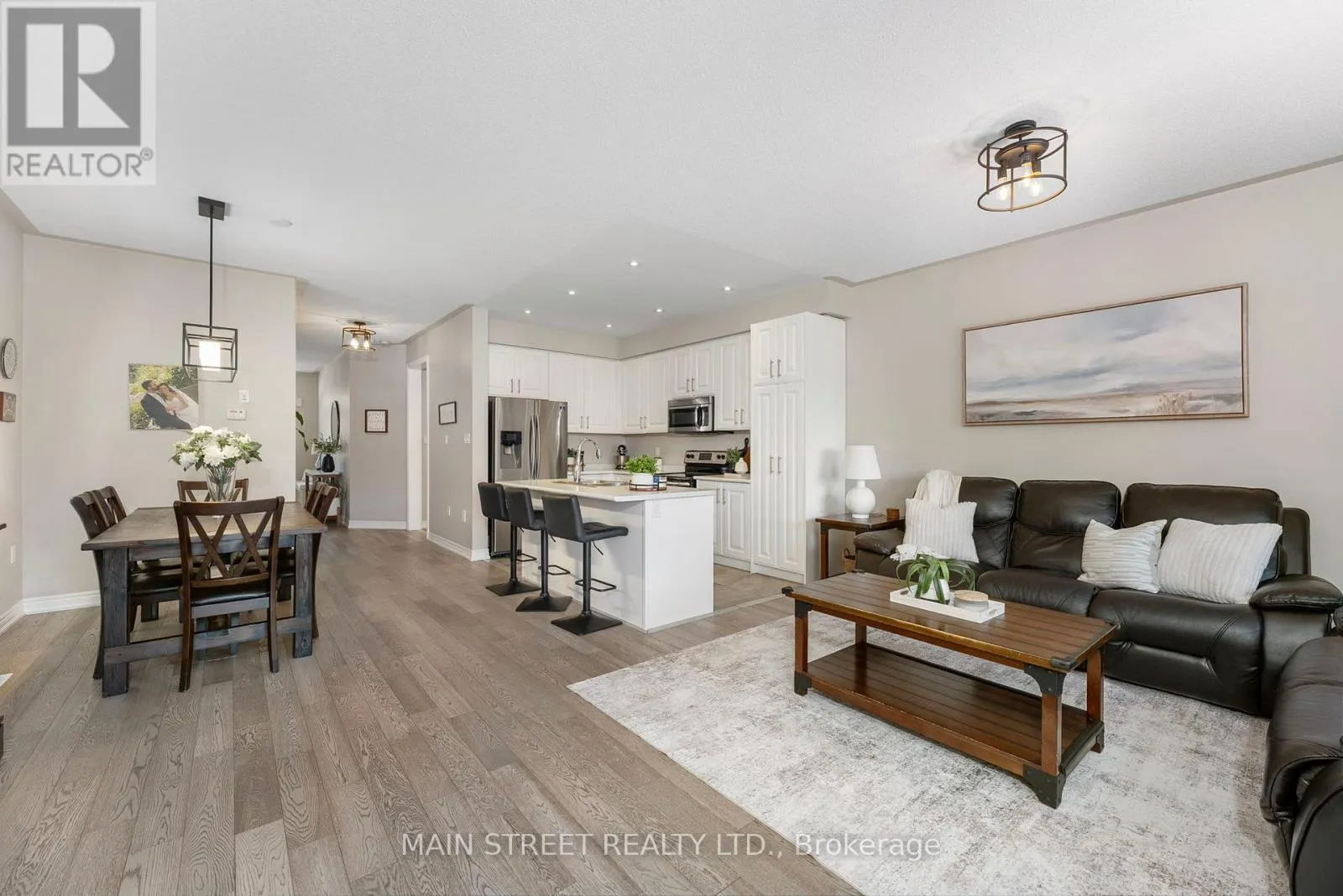 10 PROSSER CRESCENT