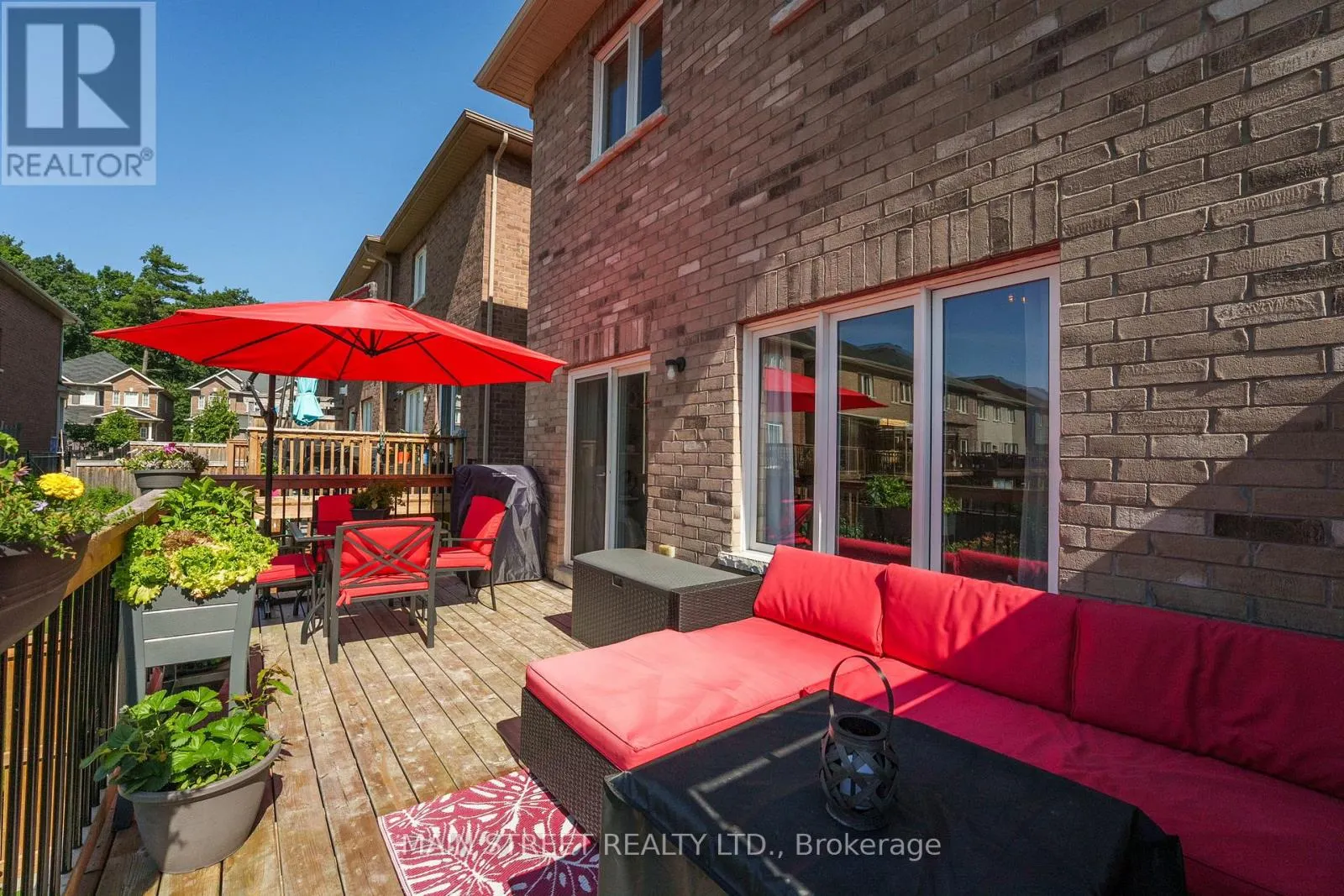 10 PROSSER CRESCENT