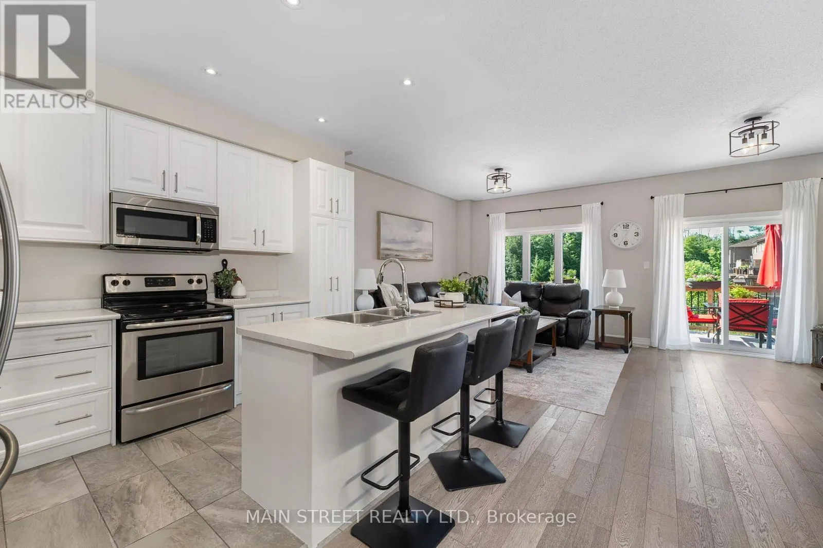 10 PROSSER CRESCENT