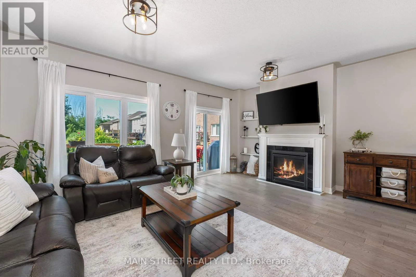 10 PROSSER CRESCENT
