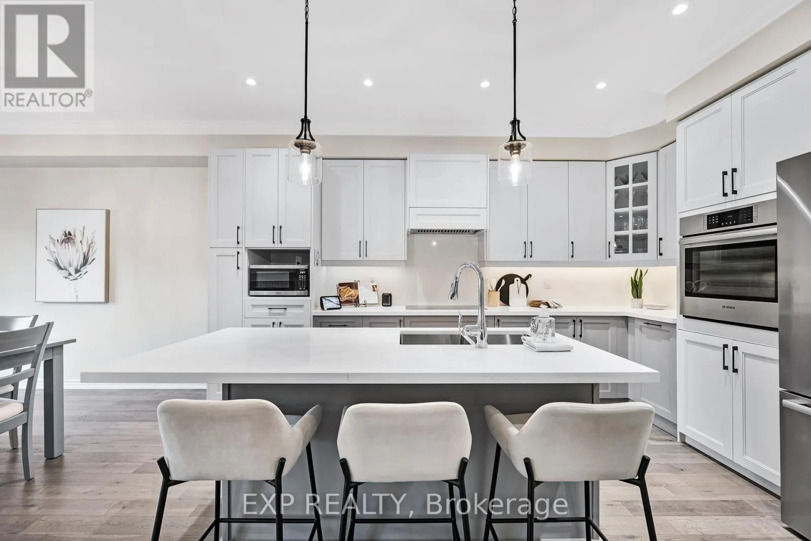 9 GORD MATTHEWS WAY