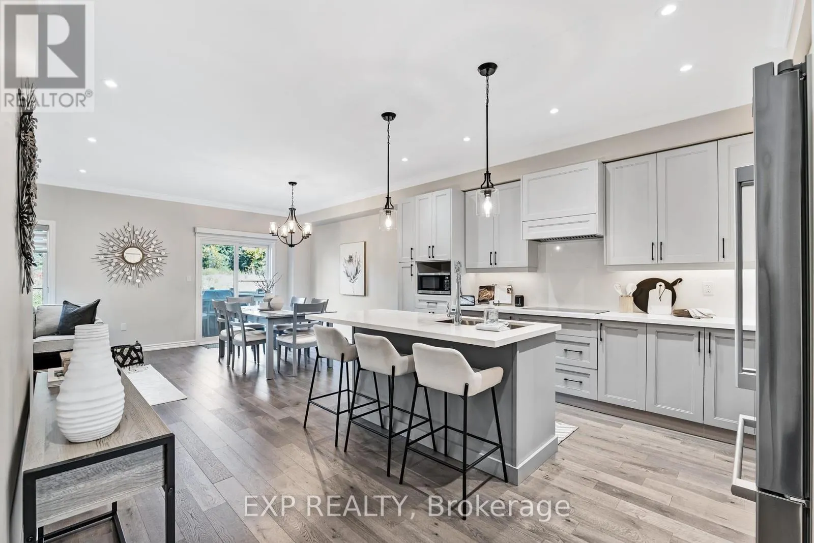 9 GORD MATTHEWS WAY