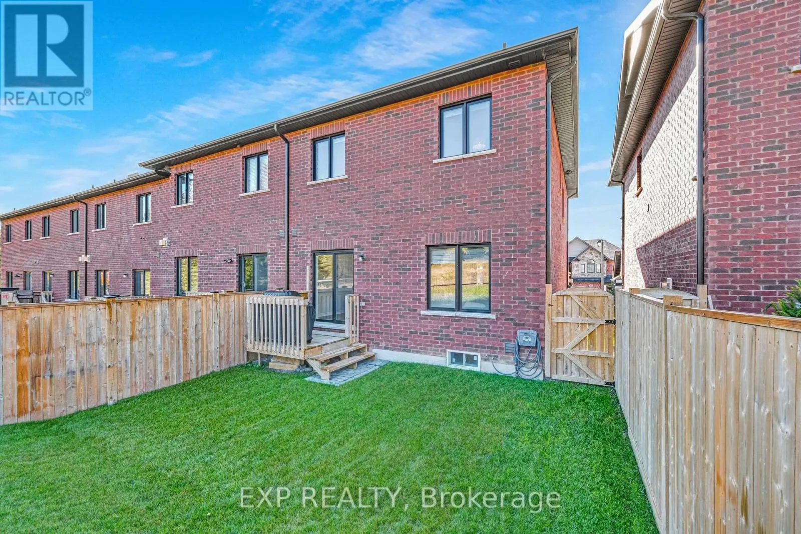 9 GORD MATTHEWS WAY