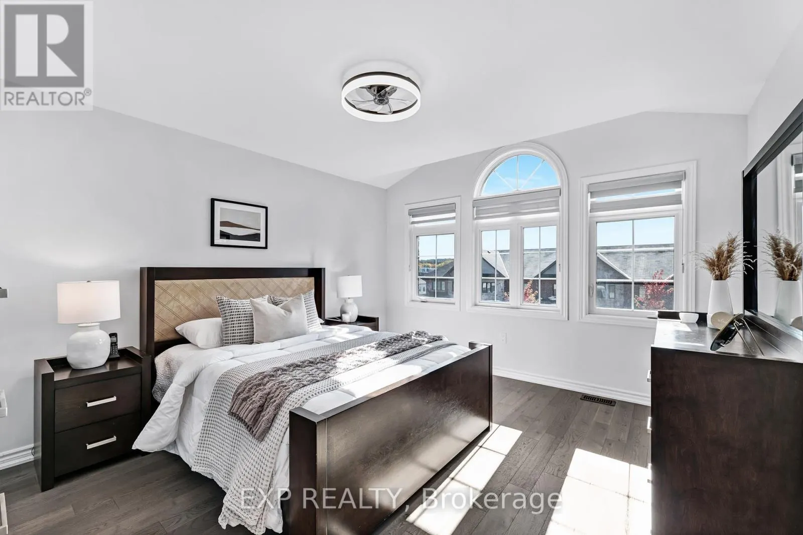 9 GORD MATTHEWS WAY