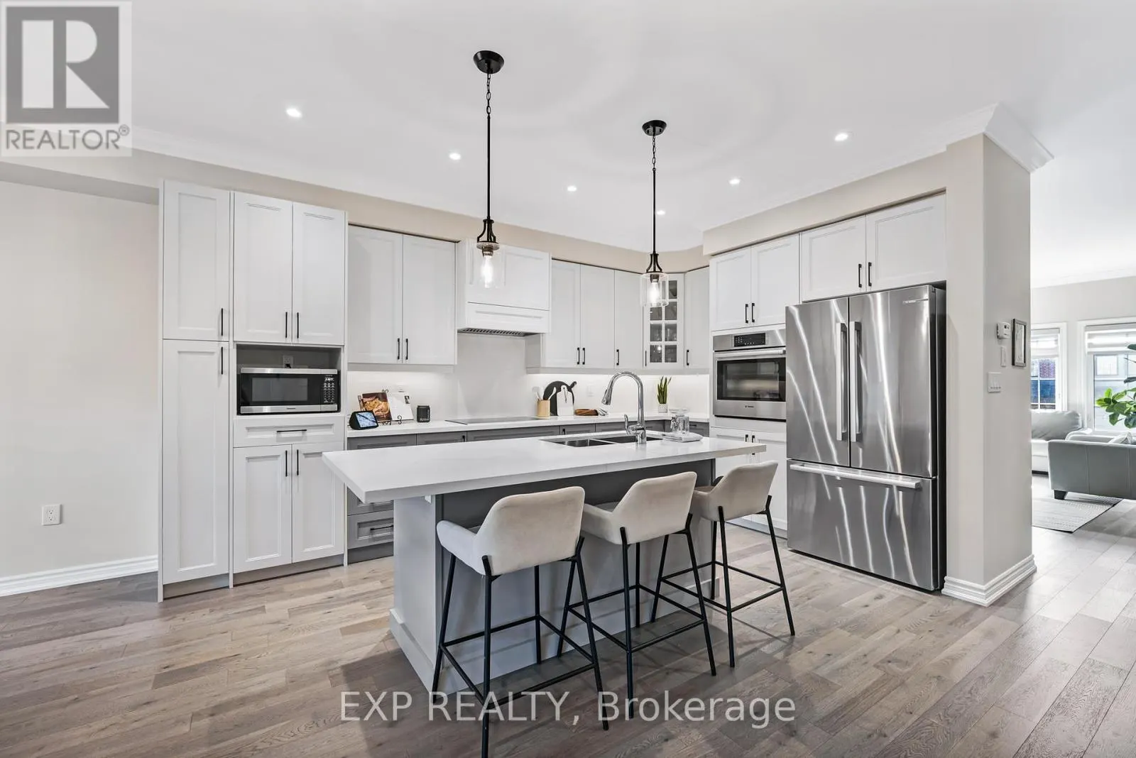 9 GORD MATTHEWS WAY