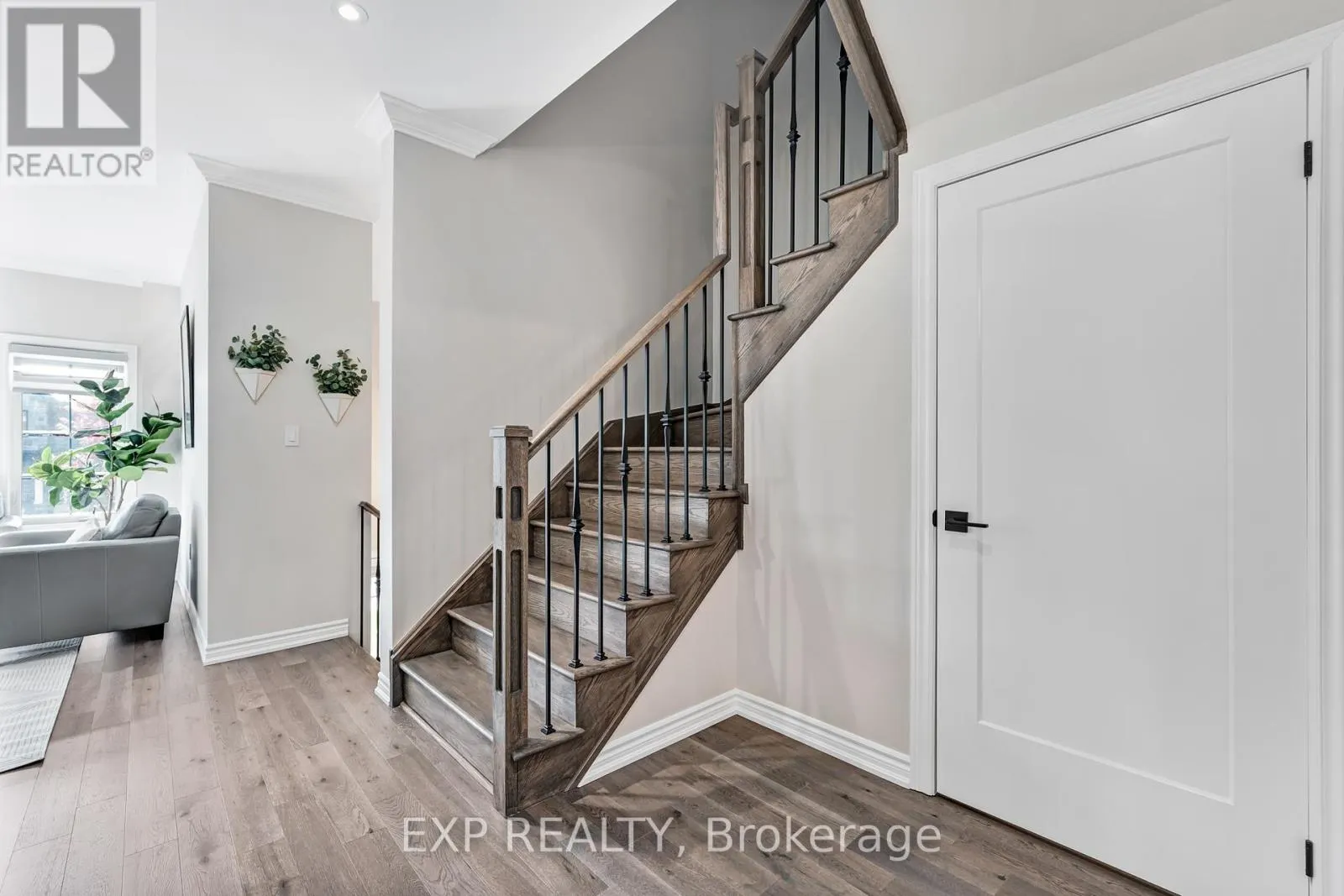 9 GORD MATTHEWS WAY
