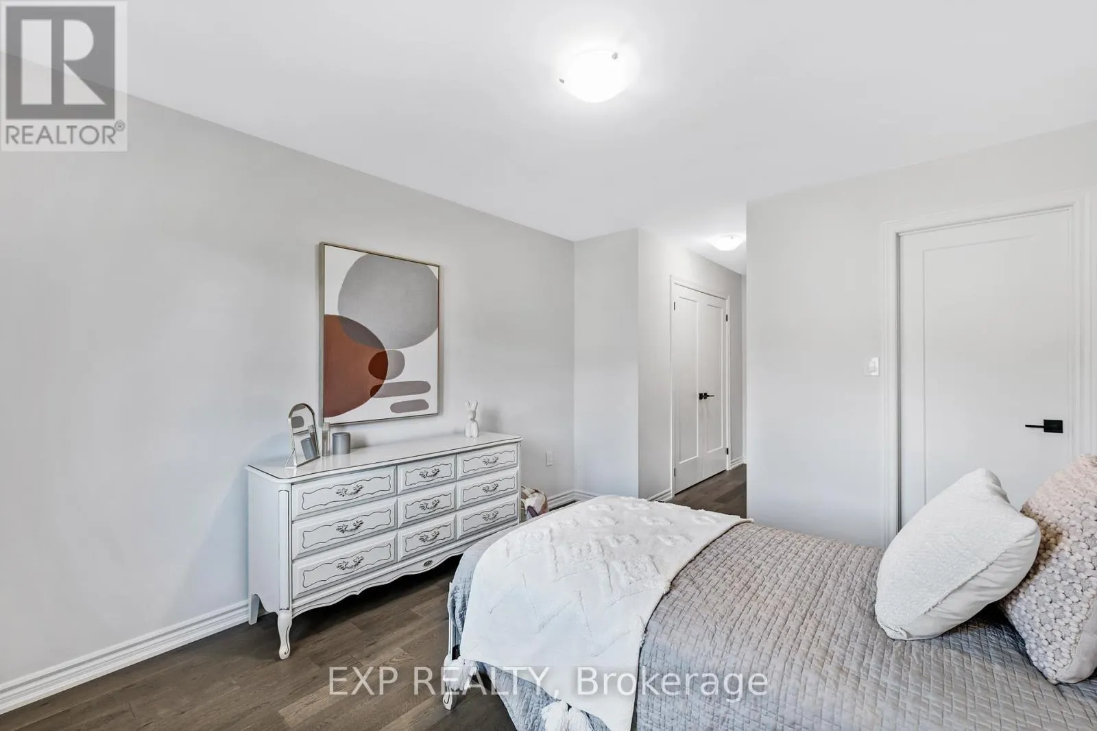 9 GORD MATTHEWS WAY