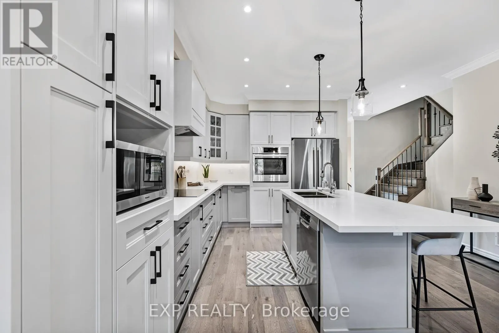 9 GORD MATTHEWS WAY