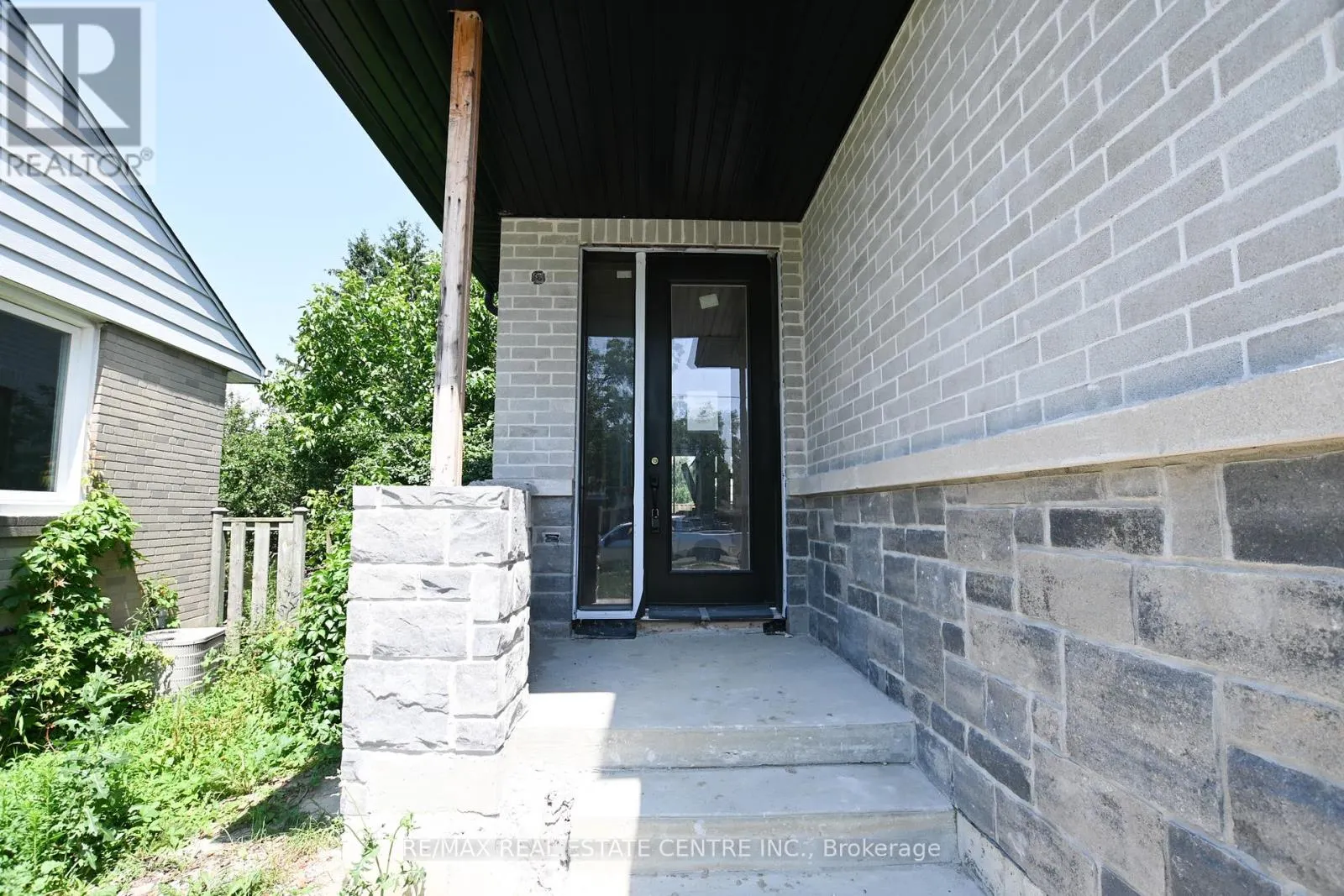 26 RAINBOW DRIVE