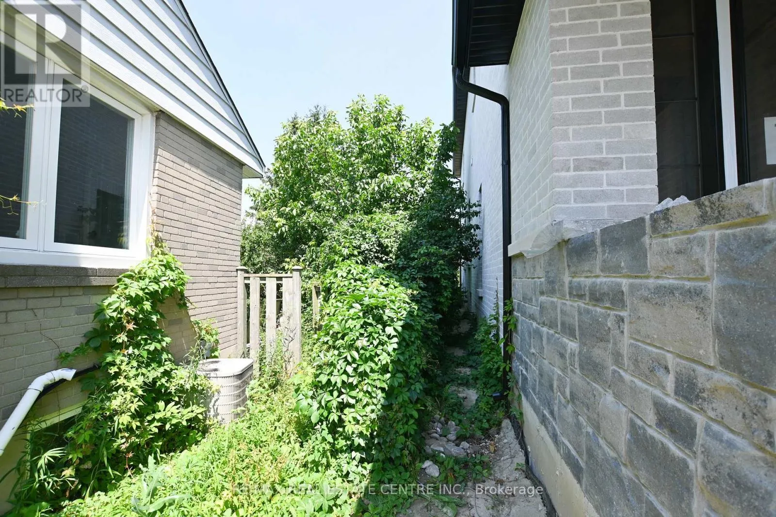 26 RAINBOW DRIVE