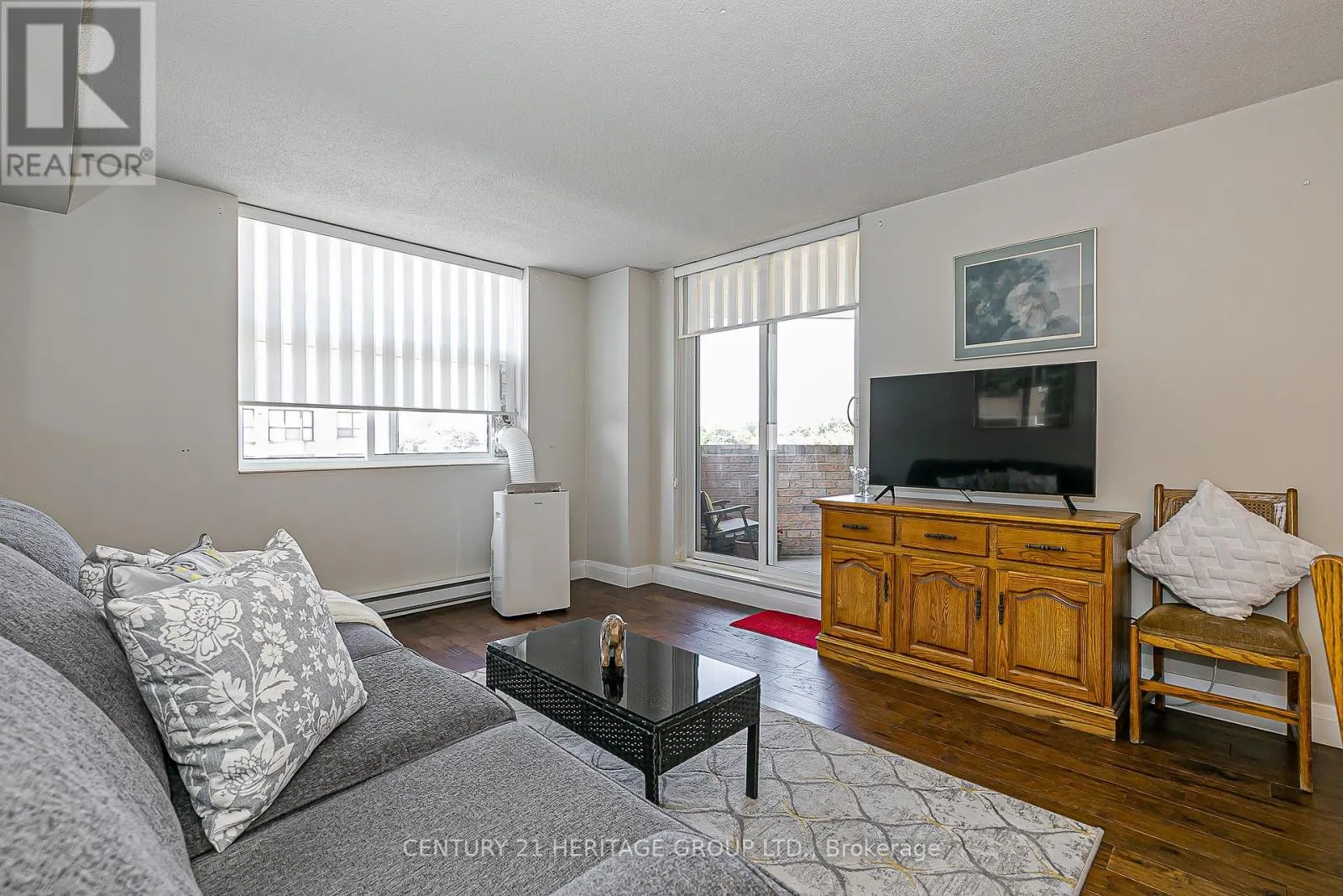 712 - 260 DAVIS DRIVE