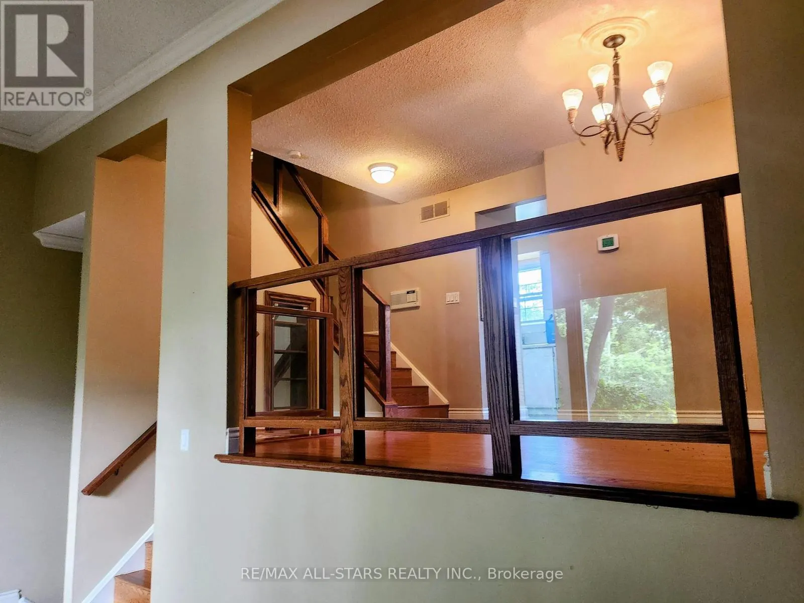 6 HEPWORTH WAY