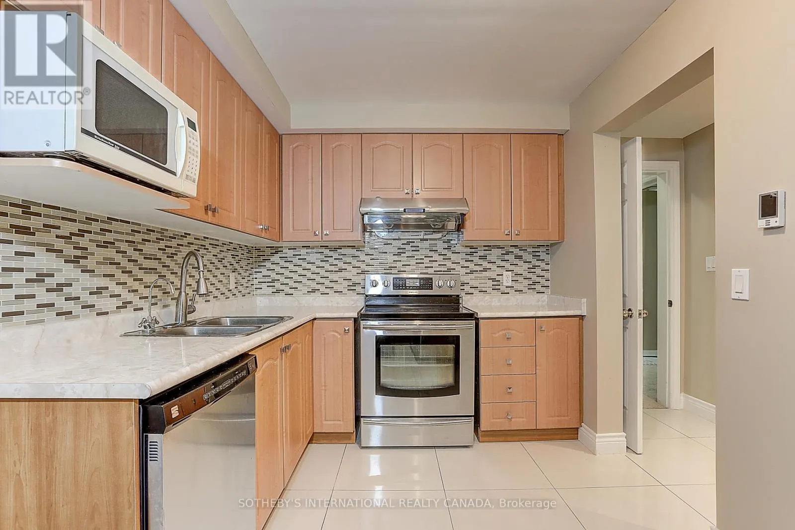 30 HUNTERS GLEN ROAD