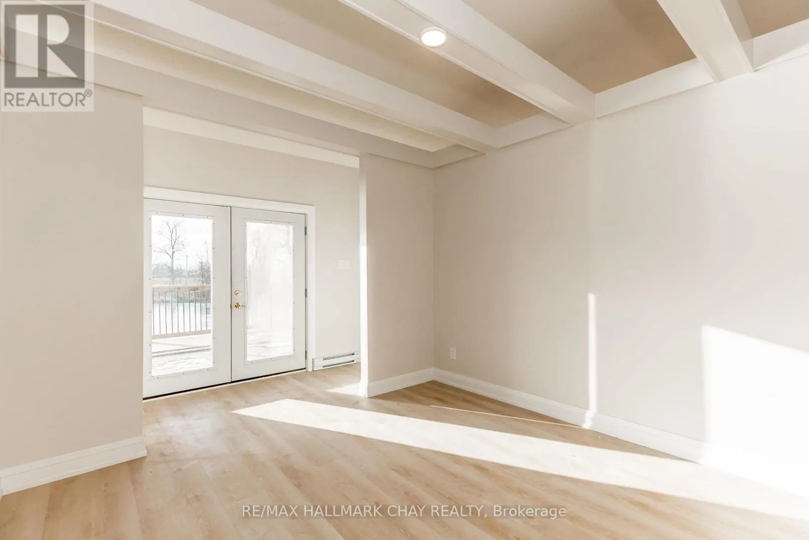 UPPER - 3993 STOUFFVILLE ROAD