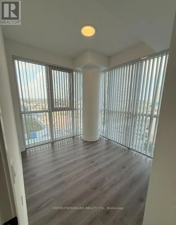 905 - 28 INTERCHANGE WAY