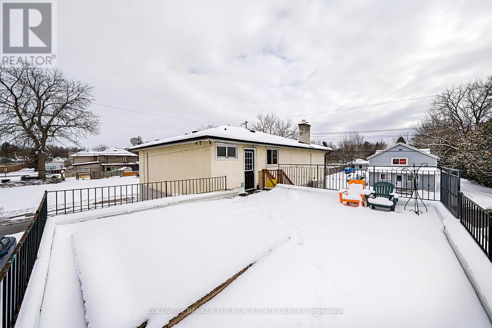 920 LAKE DRIVE