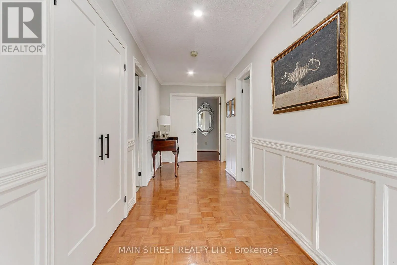 2 BOMBAY COURT