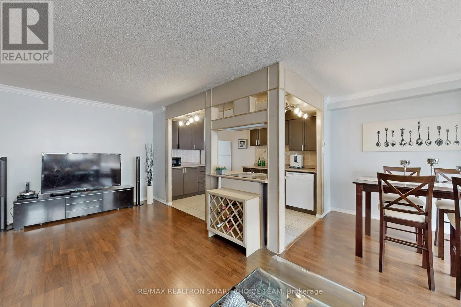 506 - 180 DUDLEY AVENUE