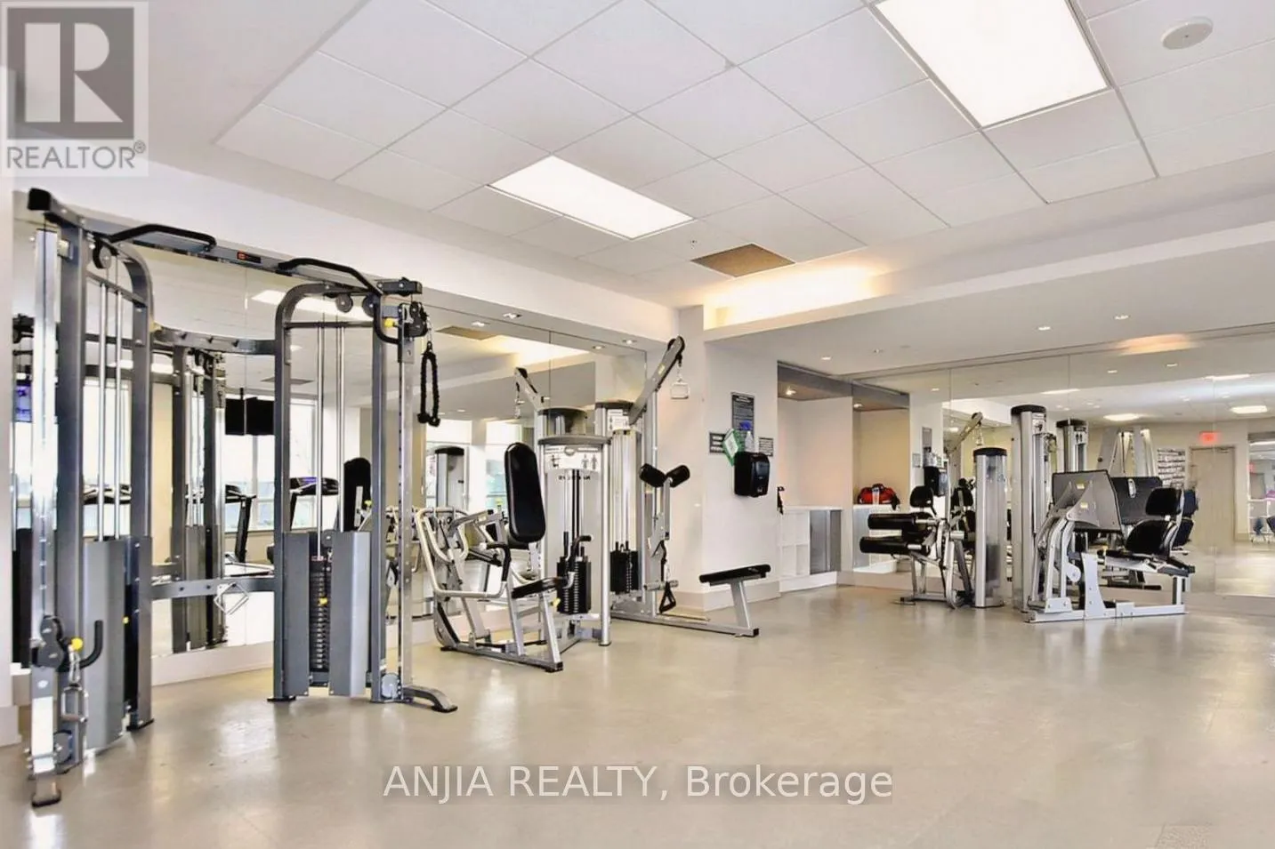 1032 - 7161 YONGE STREET