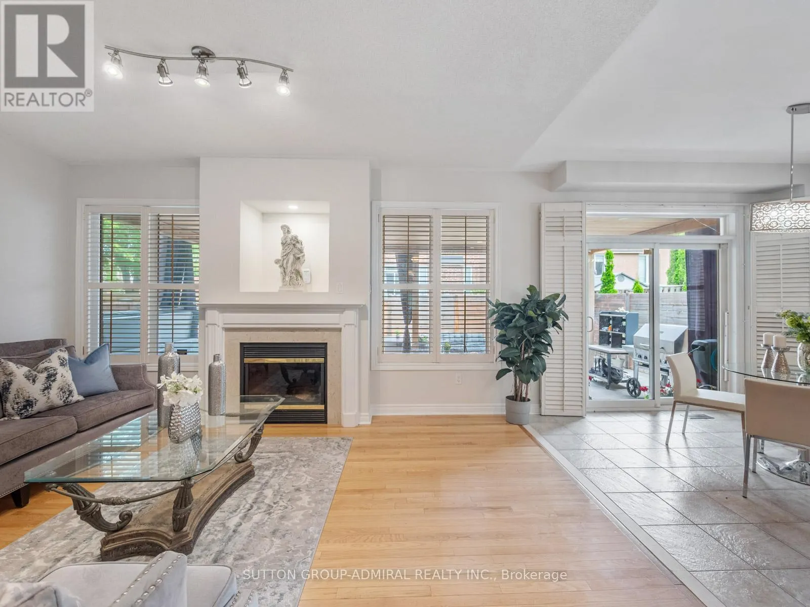 4 HAYWOOD DRIVE