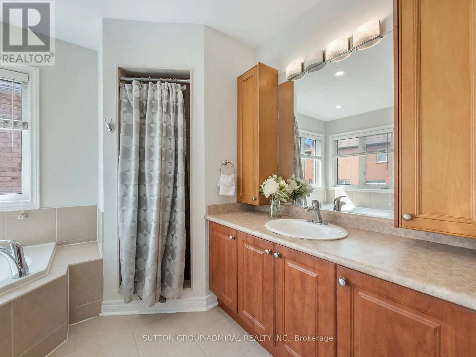 4 HAYWOOD DRIVE