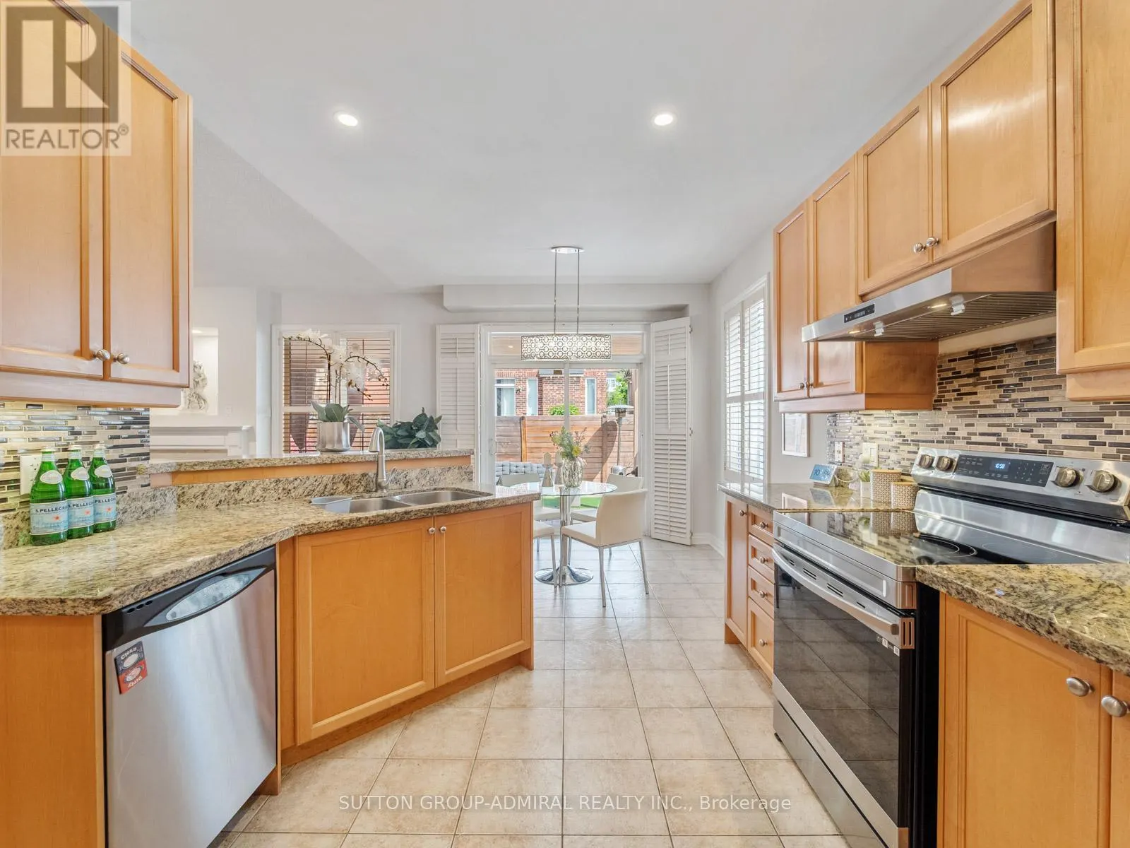 4 HAYWOOD DRIVE