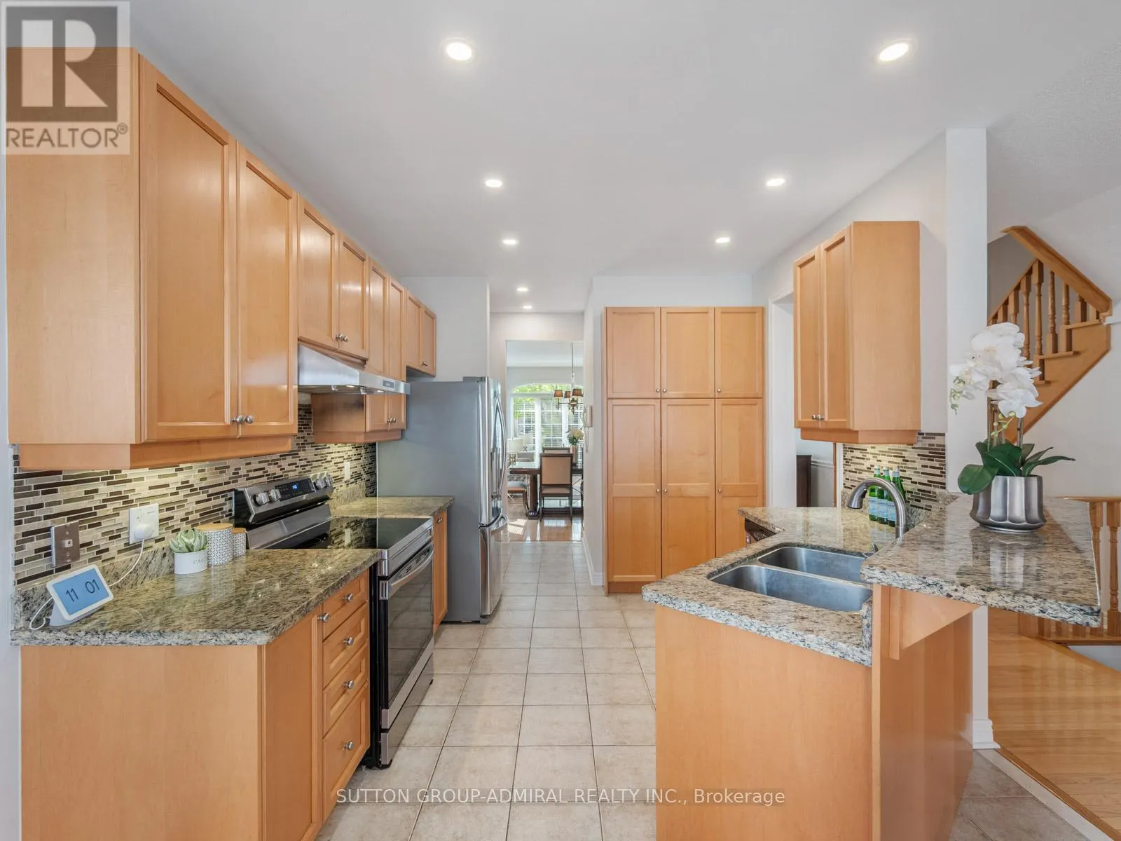 4 HAYWOOD DRIVE