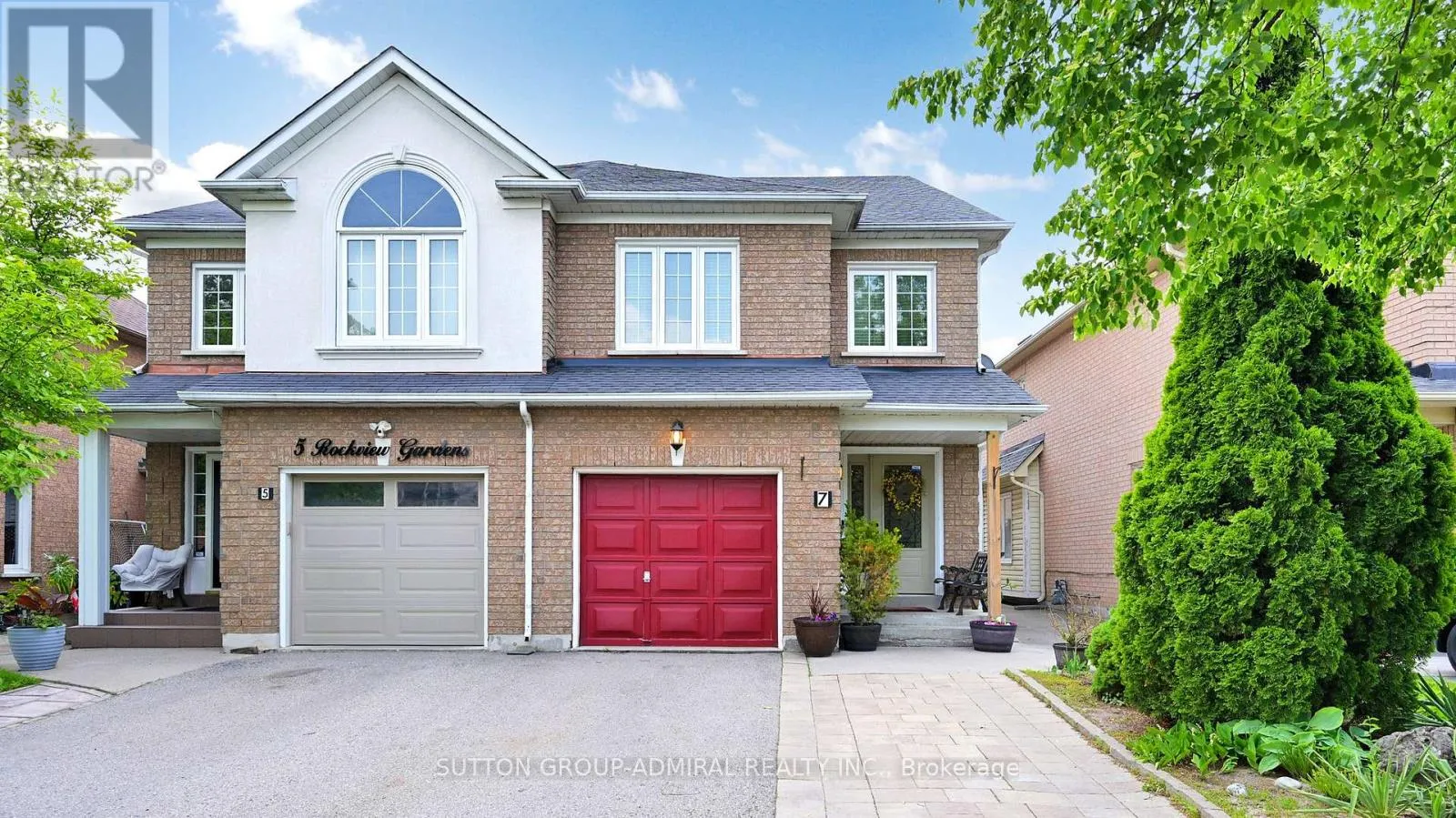 7 ROCKVIEW GARDENS