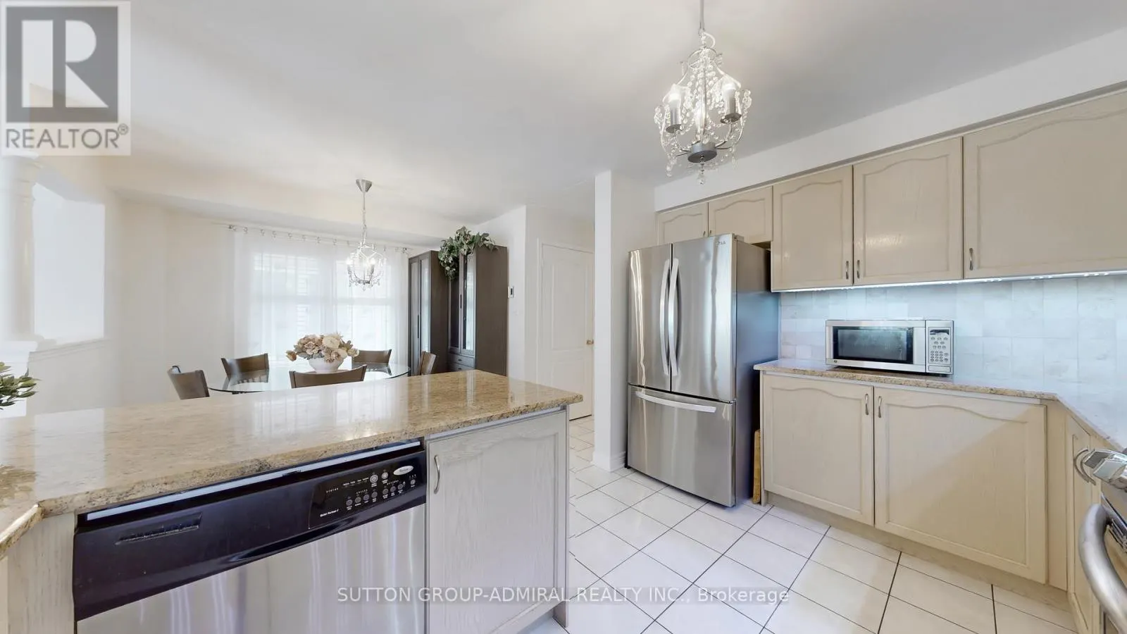 7 ROCKVIEW GARDENS