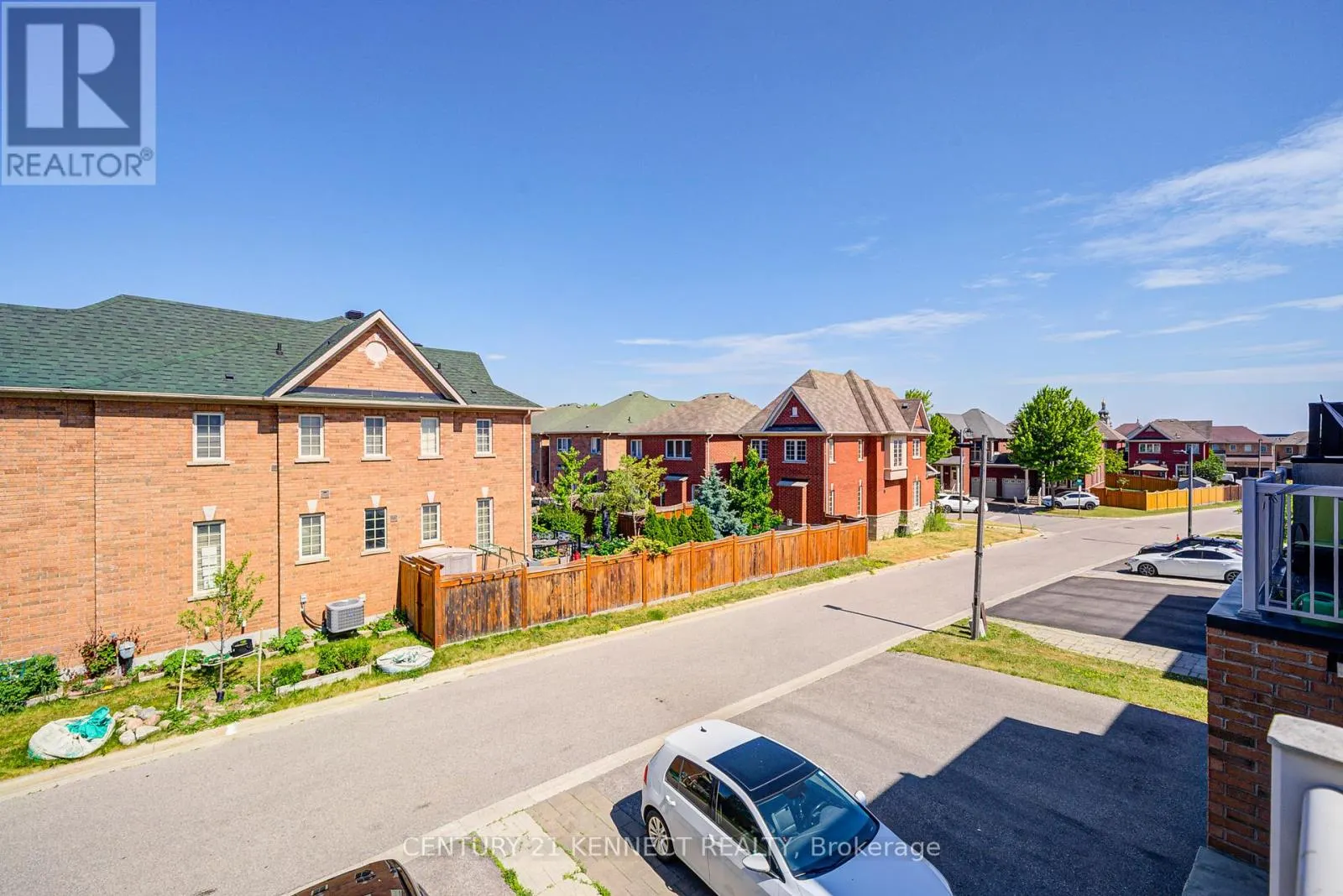 10711 WOODBINE AVENUE