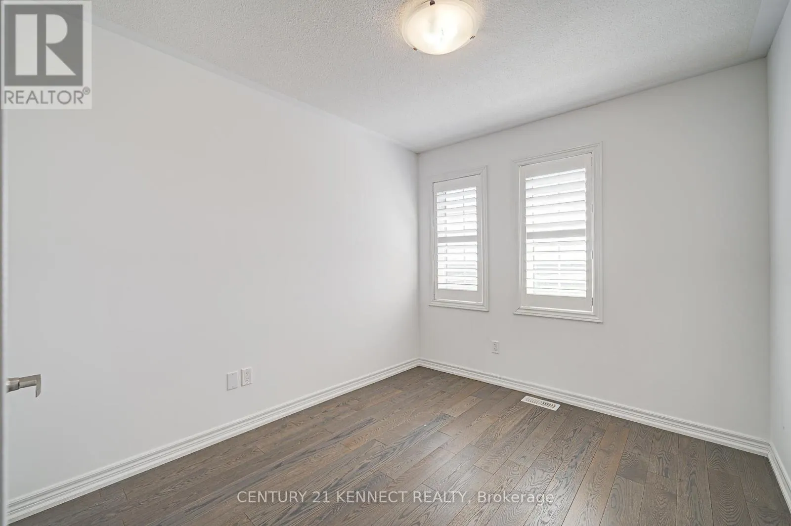 10711 WOODBINE AVENUE